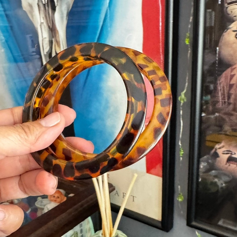 Vintage Tortoise Shell Bangle Bracelet 2 Pc Lucite Resin Animal Print 90s BEAUTY